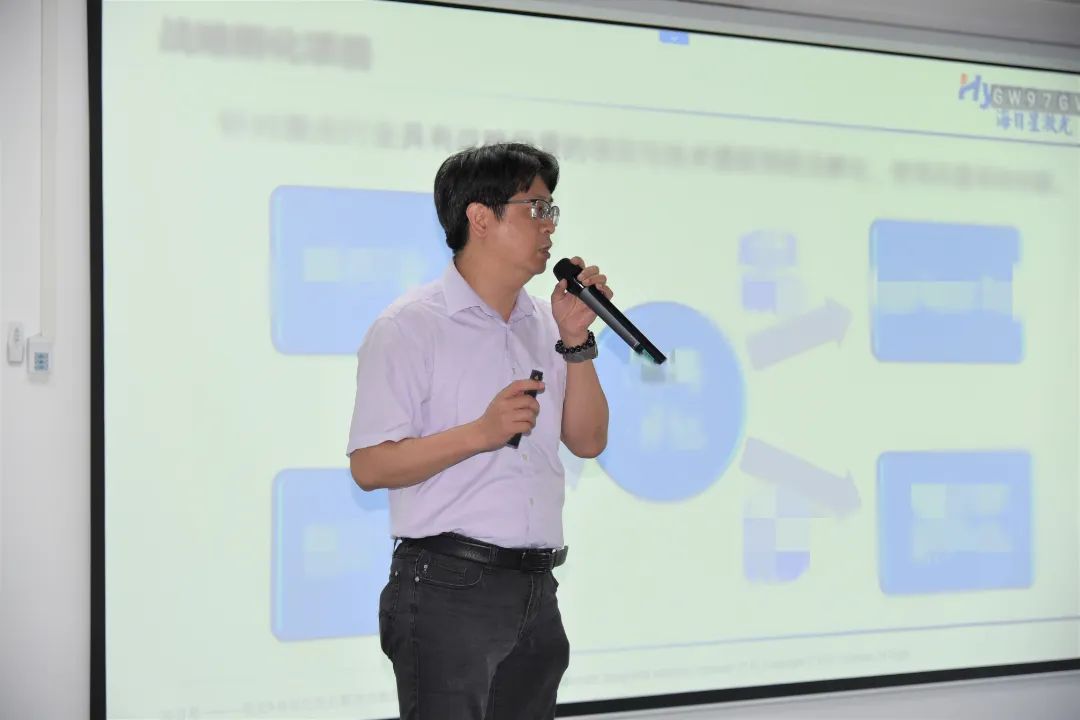 彭信翰.jpg