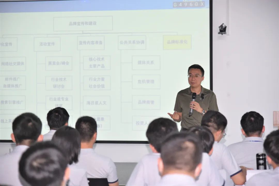 黄健宏.JPG