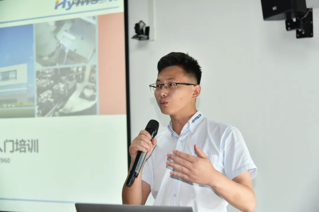 代杰-1.jpg